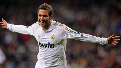 开云电竞app-“青少年足球创新训练营，助力技术全面提升”，青少年足球训练方案