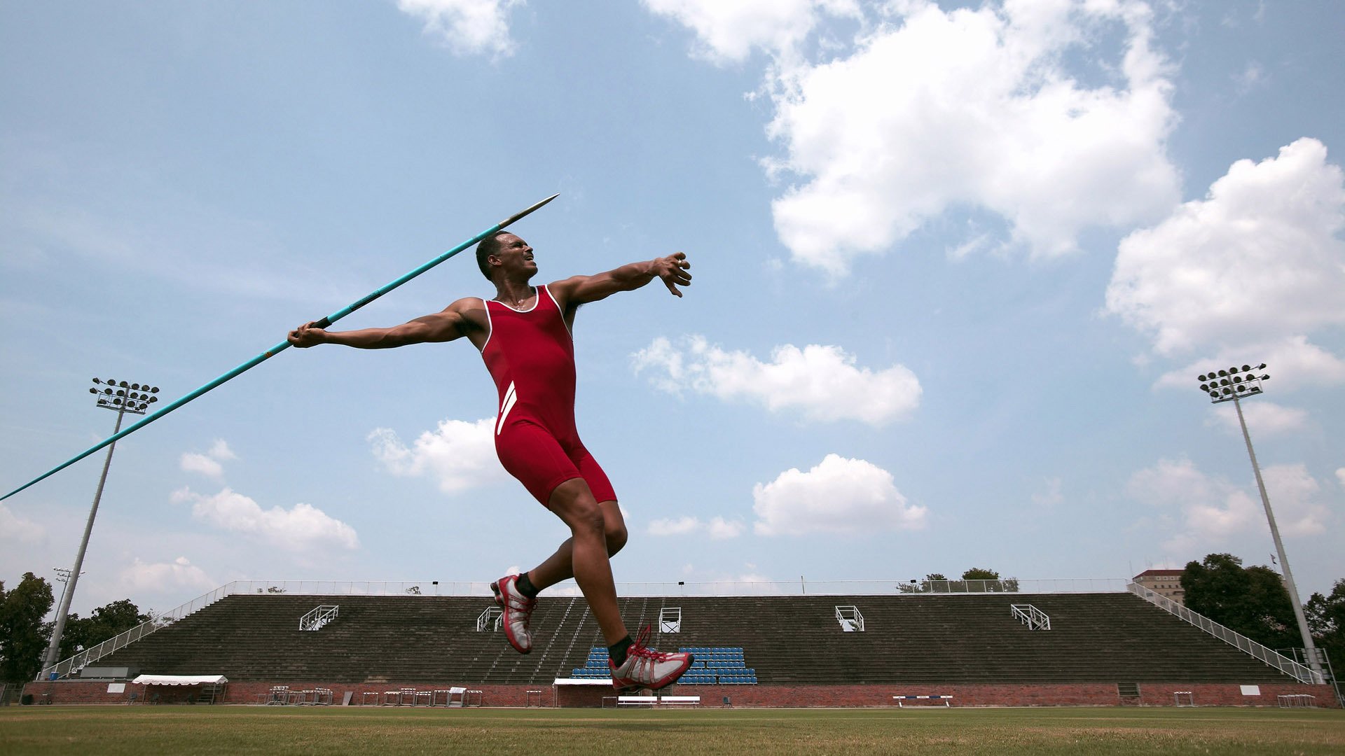 大型电竞赛事的后勤保障：安全、交通与场馆管理全景盘点，电竞比赛现场布置